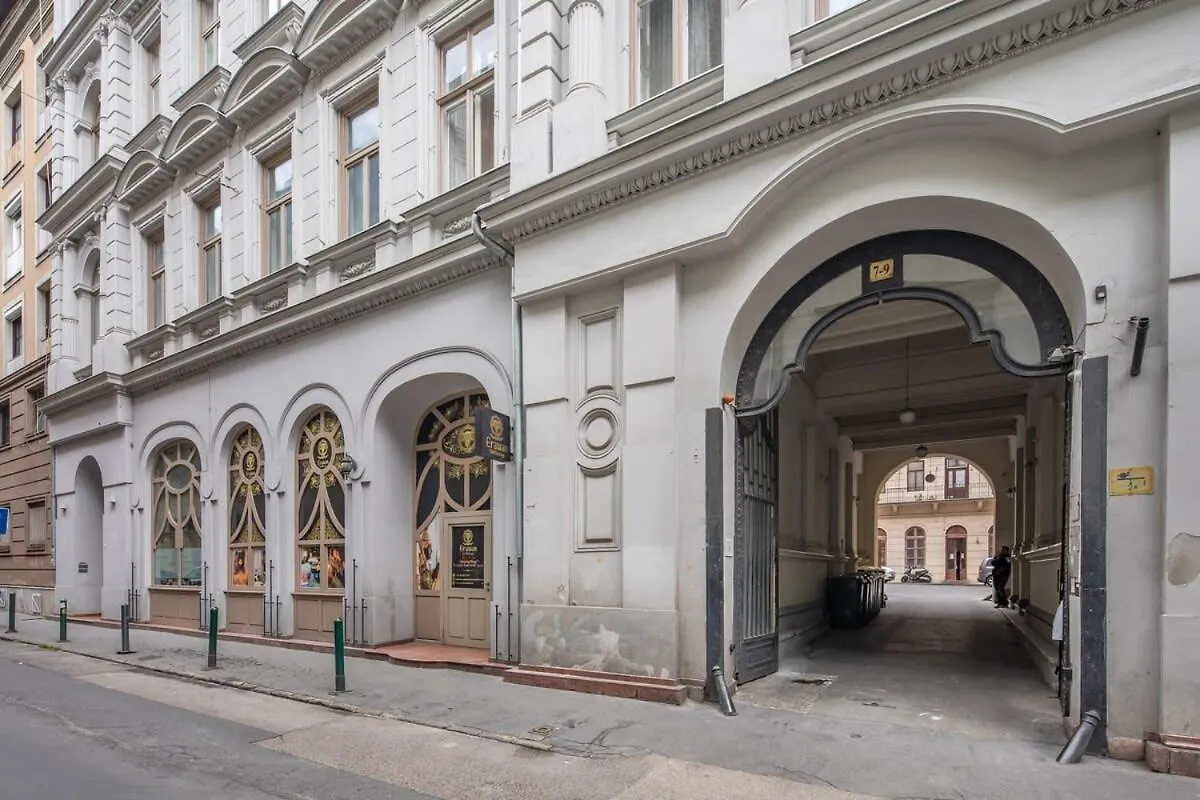 Apartamento Ultra Central For Solo Traveller - Air Con Budapeste Hungria