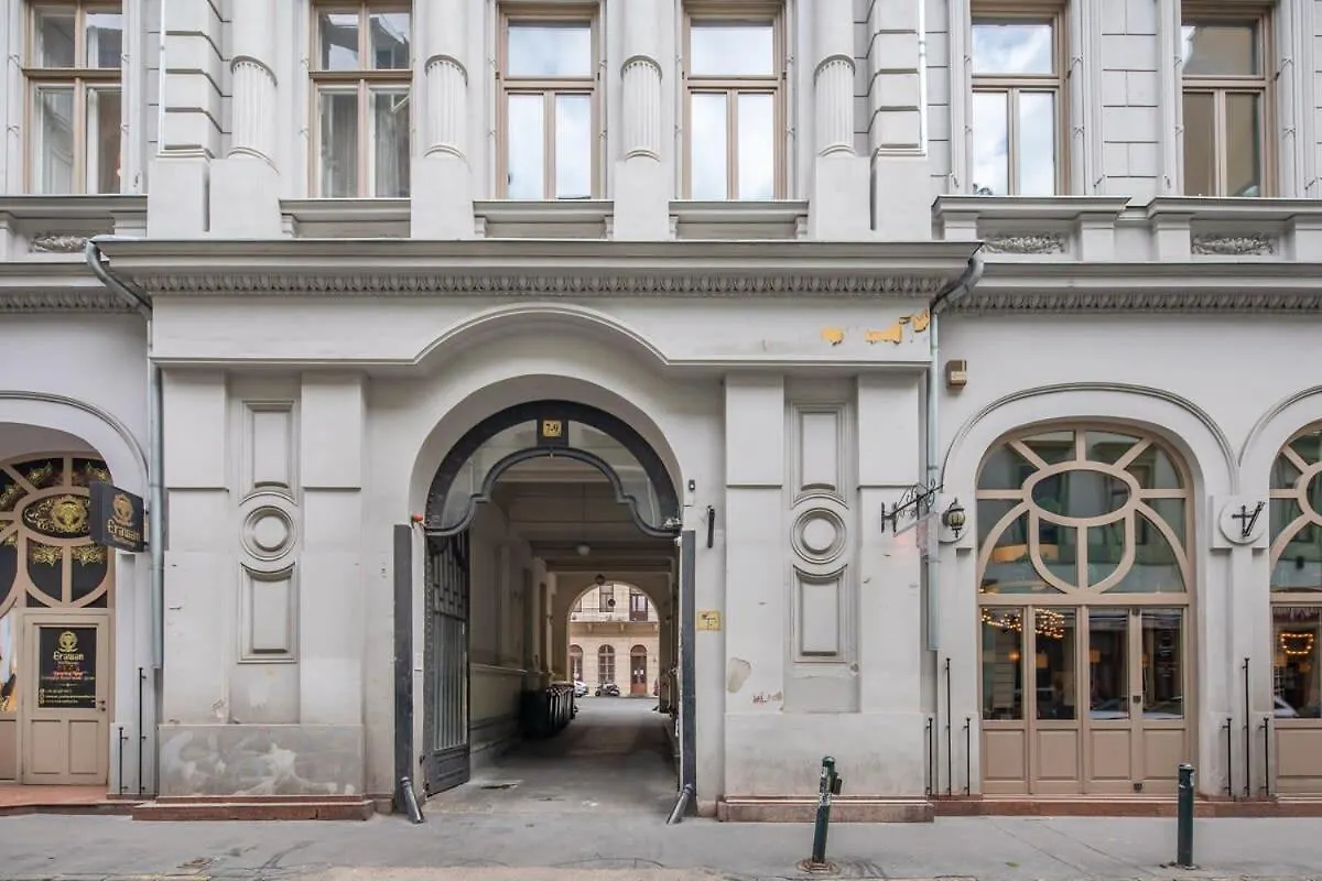 Apartamento Ultra Central For Solo Traveller - Air Con Budapeste